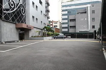 U And Songdo Hotel Busan