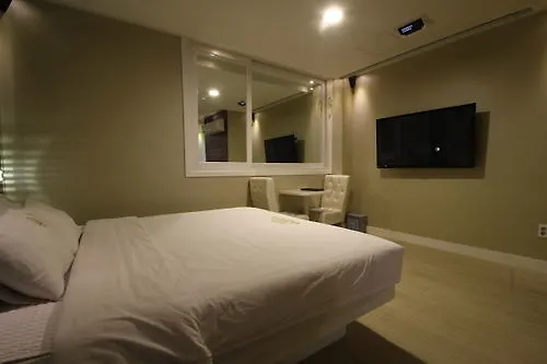 U And Songdo Hotel Busan